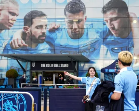 Man City Battle Napoli in European Encounter